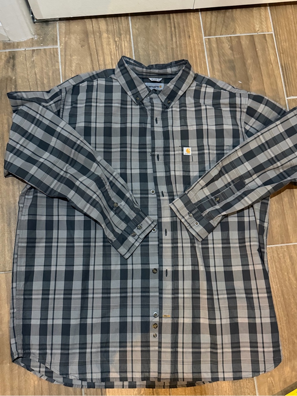 Carhartt Men’s Black and Gray Plaid Long-Sleeve Button-Down Shirt xl